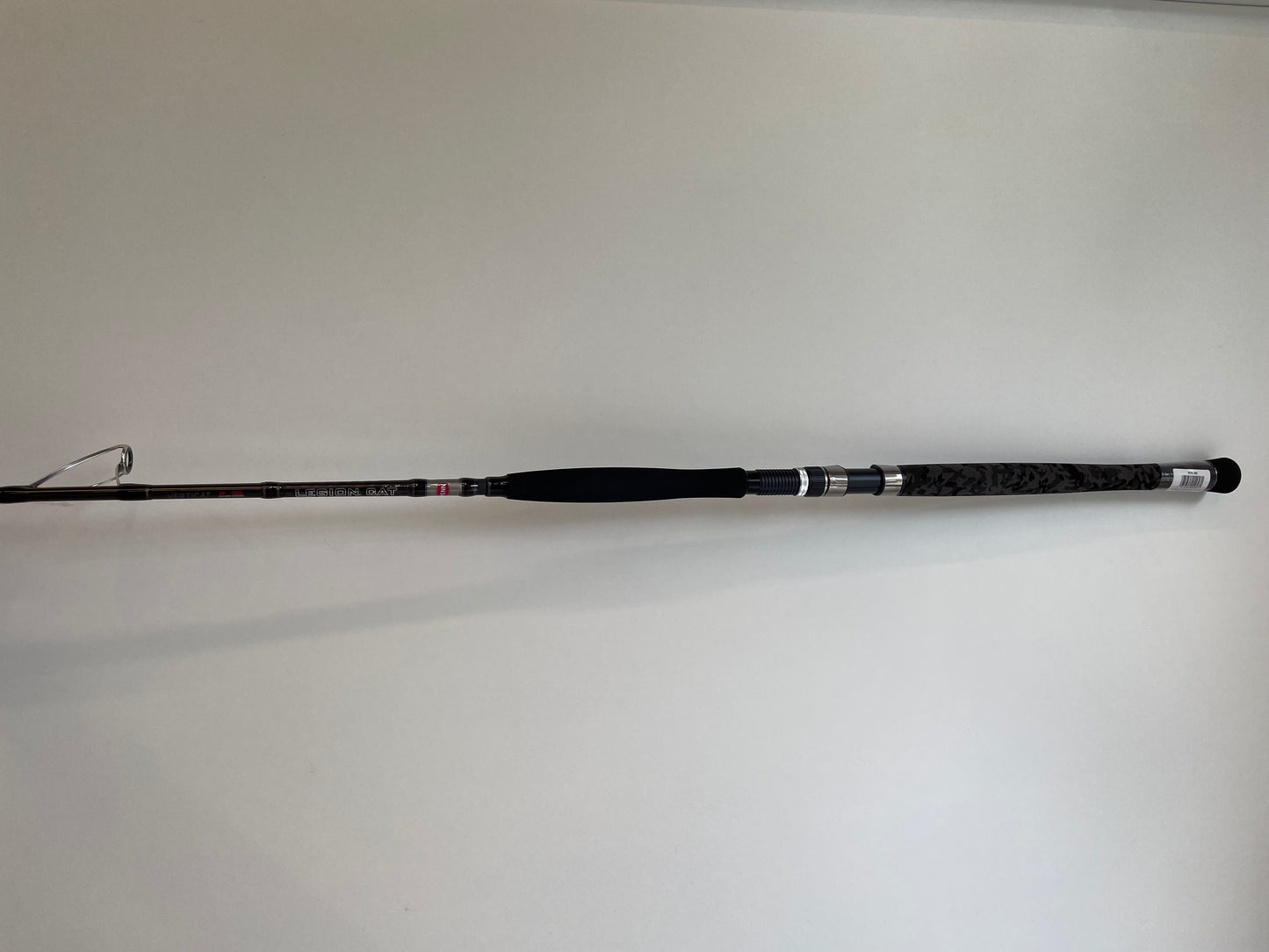 Penn Legion Cat Vertical Silver Series