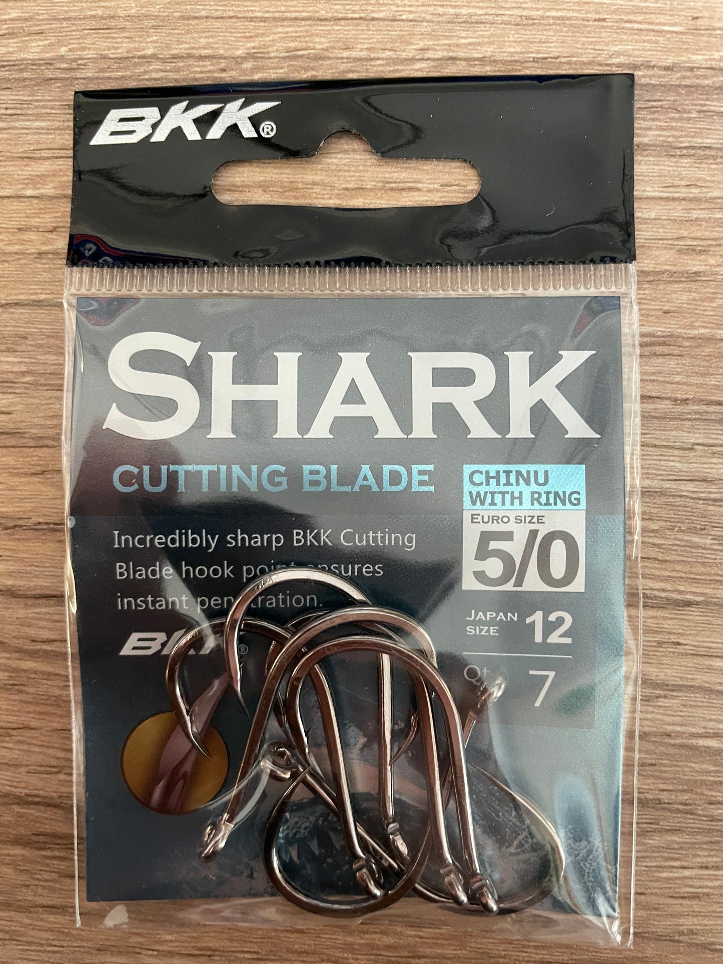 Bkk Amo Shark Chinu-R