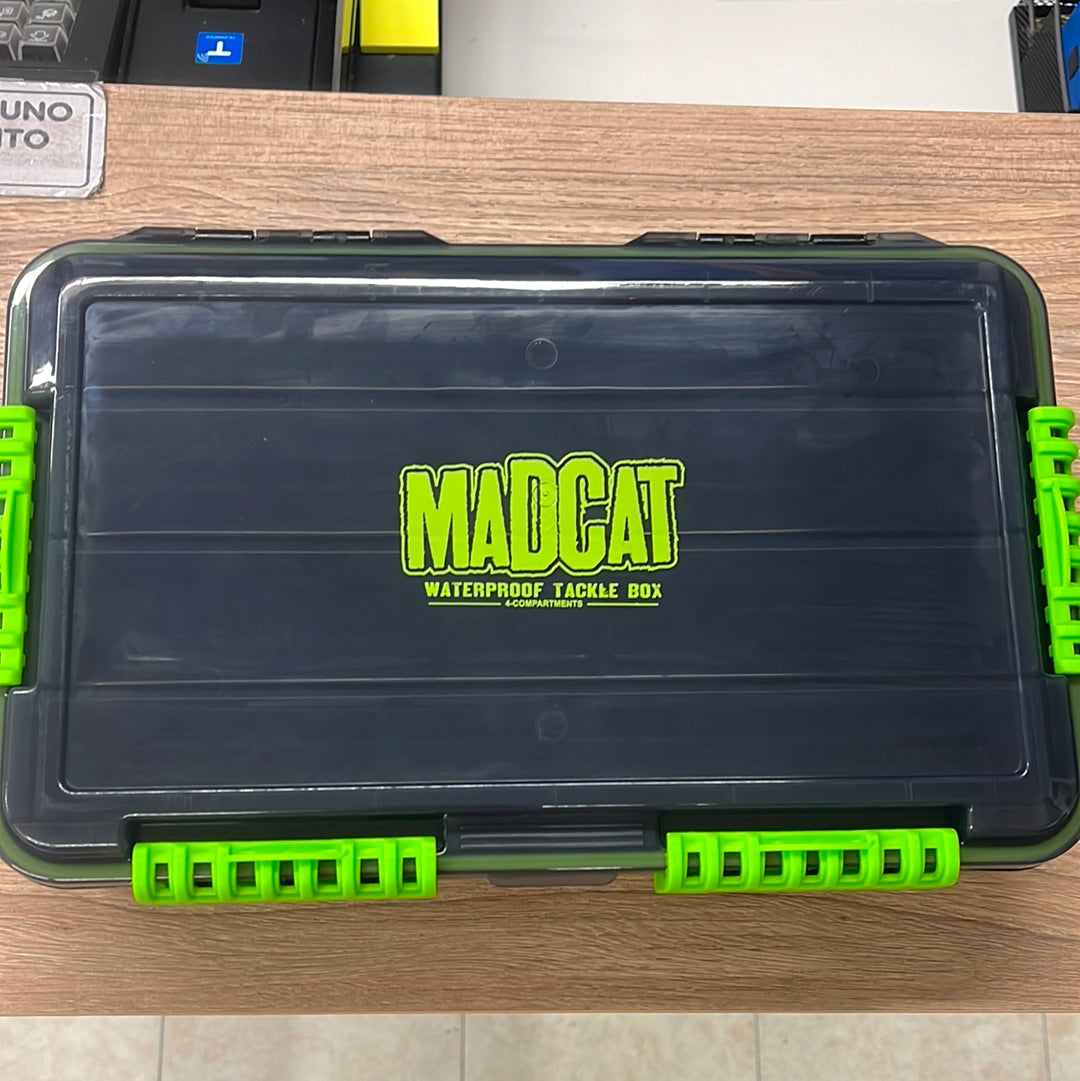 Madcat Waterproof Tackle Box Pesca Evolution